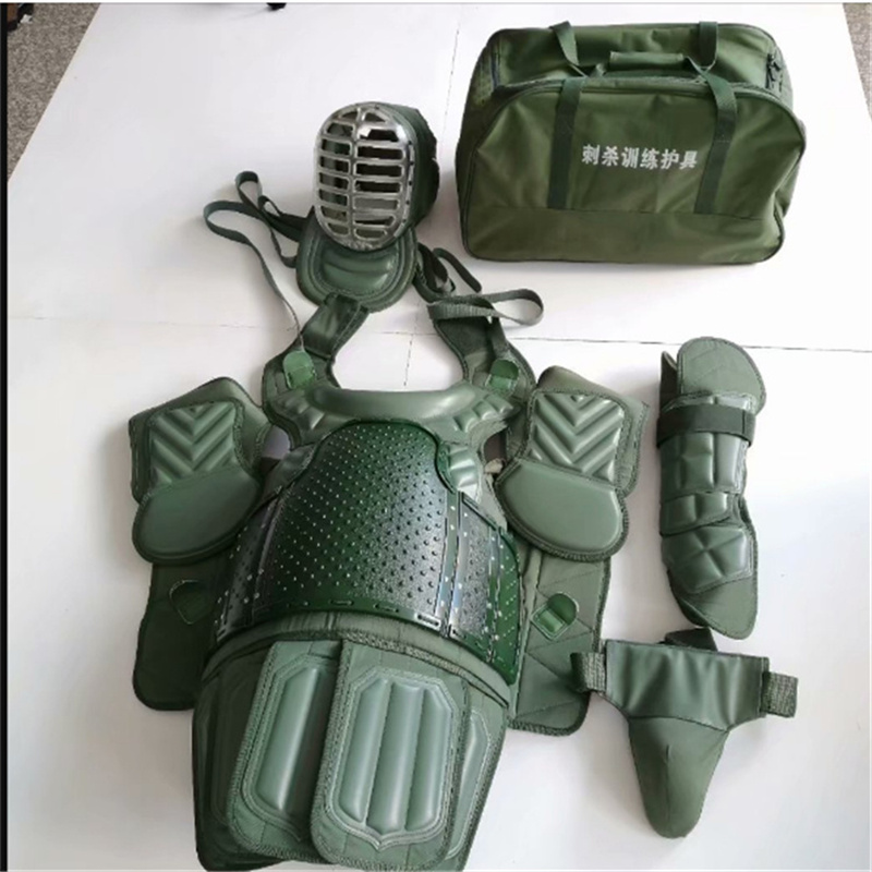 RBA冠军队走进校园点燃激情传递热爱与篮球技巧——日照城市篮球超级联赛冠军公益活动精彩纷呈(图1)