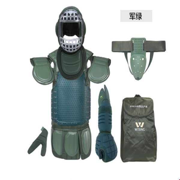 高准翼现身山东泰山训练场头部缝30针未戴护具(图1)